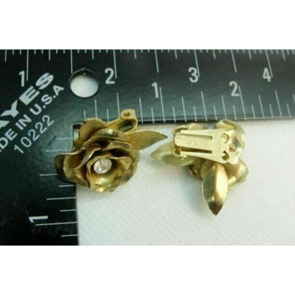Woman's Earrings Coro Vintage Clip-On Gold-tone Flower Center Stone - Picture 4 of 8